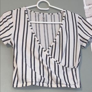 pasun wrap  white / navy striped top !